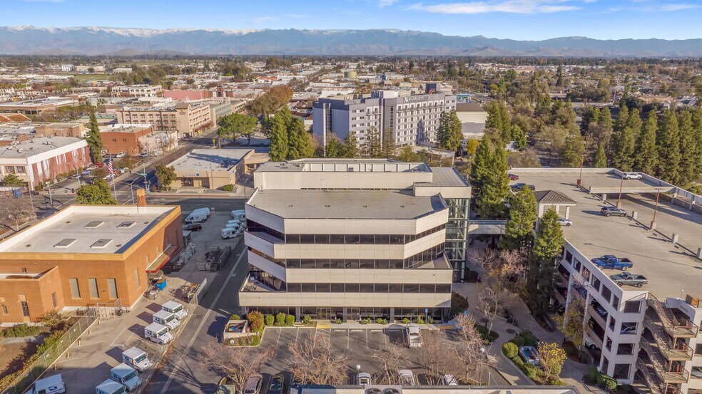 More Photos Of 100 Willow Plz, Visalia Medical For Sale