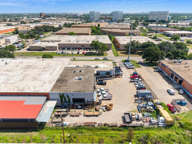 More Photos Of 8777 Governors Row, Dallas Distribution For Sale