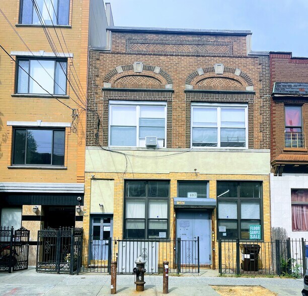 More Photos Of 683 Woodward Ave, Ridgewood Apartments For Sale