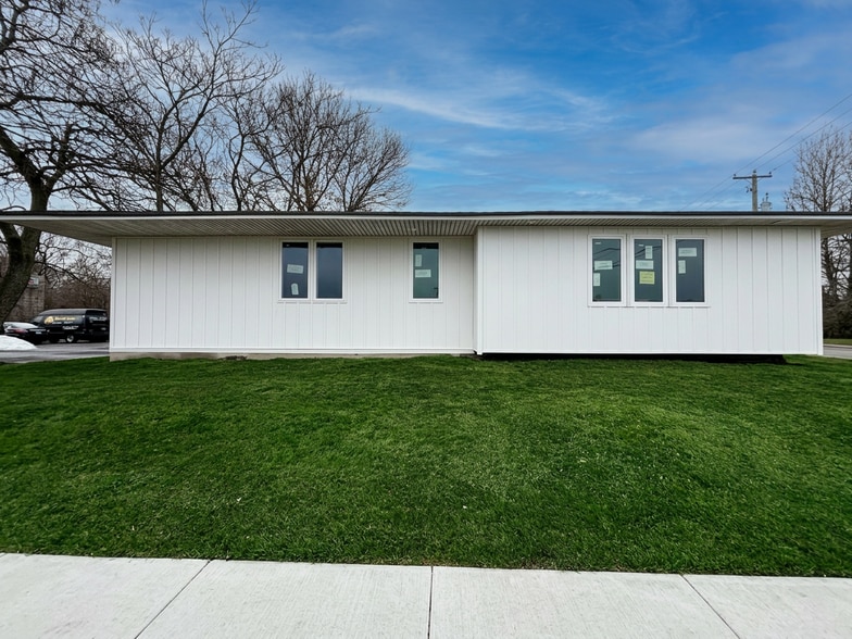 More Photos Of 4571 Sunrise Hwy, Bohemia Office For Sale