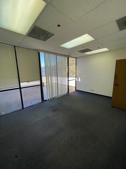 More Photos Of 1220-1240 Avenida Acaso, Camarillo Manufacturing For Lease