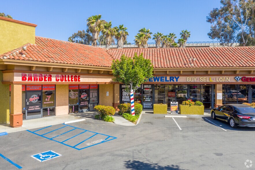 More Photos Of 3753 Mission Ave, Oceanside General Retail For Lease