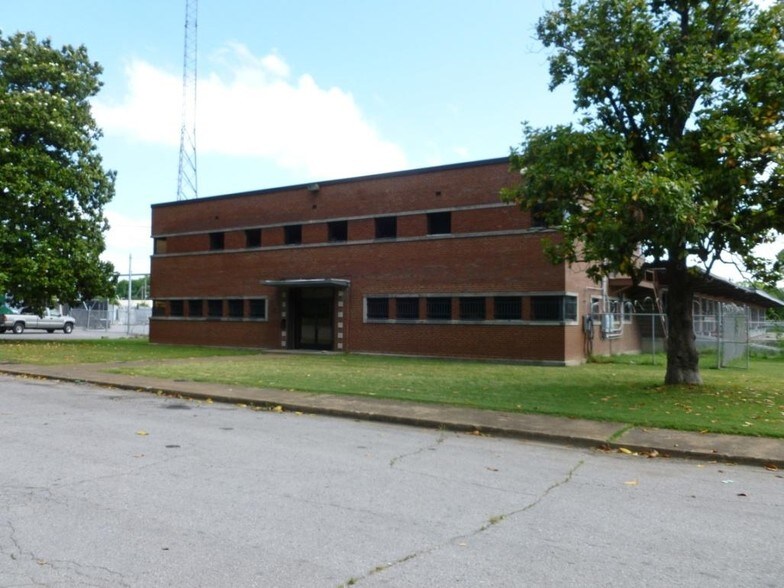 More Photos Of 1500 2nd Ave S, Nashville Truck Terminal For Sale