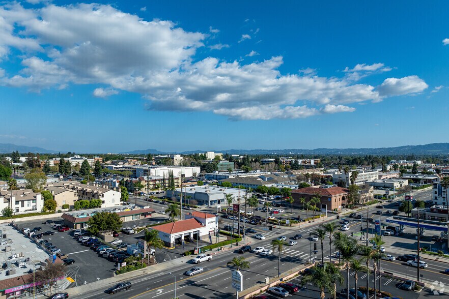 More Photos Of 18444 Plummer St, Northridge Freestanding For Sale