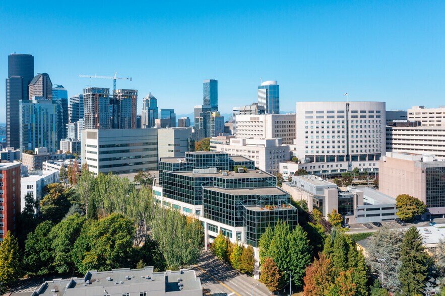 More Photos Of 600 Broadway, Seattle Medical For Lease