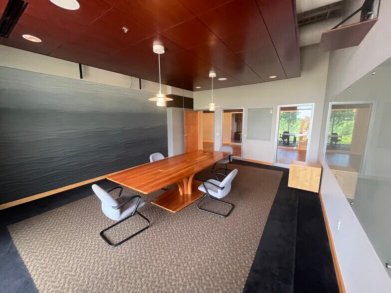 More Photos Of 2655 Research Park Dr, Fitchburg Office For Sale