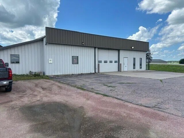 More Photos Of 24605 Klein Ave, Dell Rapids Industrial For Sale