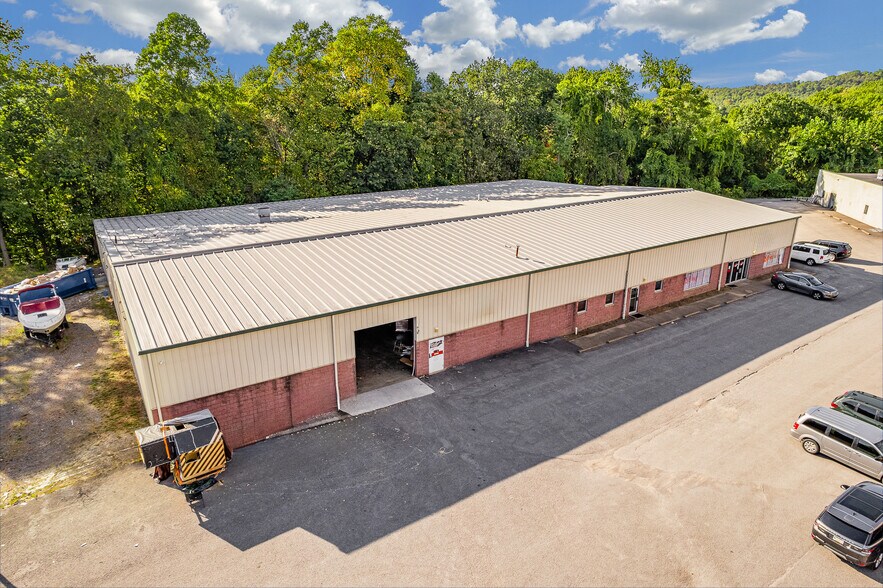 More Photos Of 951 Point Marion Rd, Morgantown Light Manufacturing For Sale