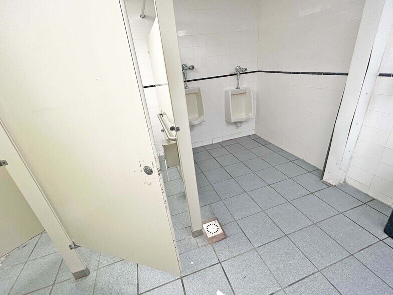 More Photos Of 4741 Route 220, Muncy Valley Restaurant For Sale