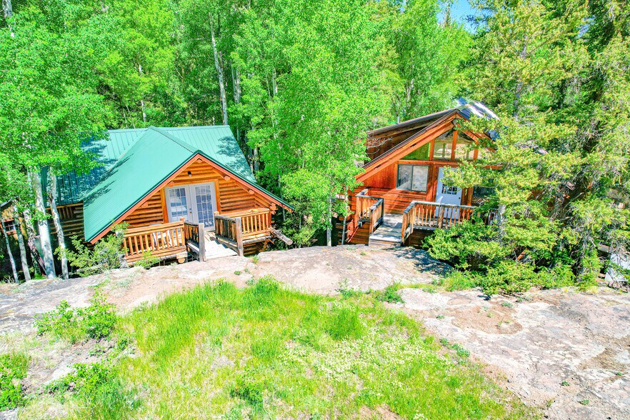 More Photos Of 860 County Road 142, Lake City Hotel For Sale