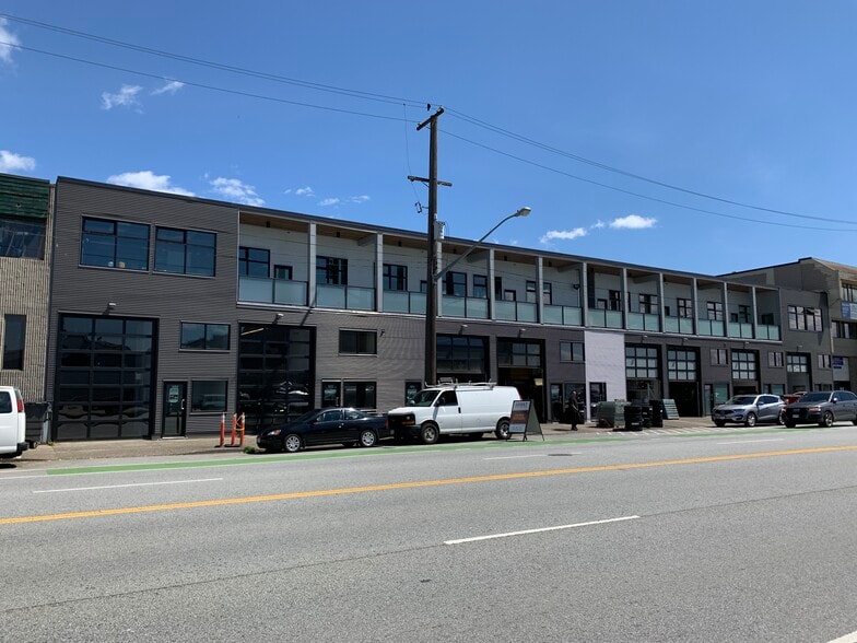 More Photos Of 238-250 E Esplanade, North Vancouver Service For Lease