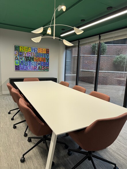 More Photos Of 2001 Killebrew Dr, Bloomington Office For Lease