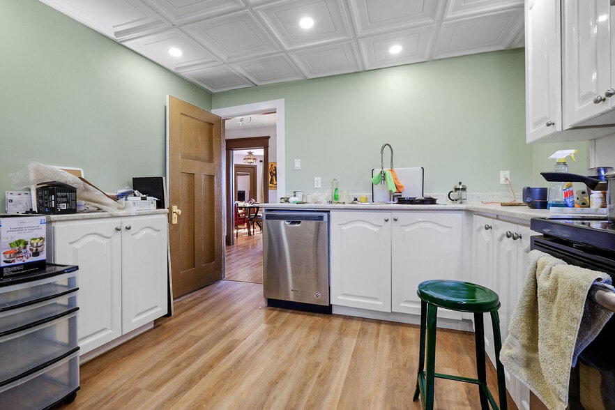 More Photos Of 1031 Carling Av, Ottawa Apartments For Sale