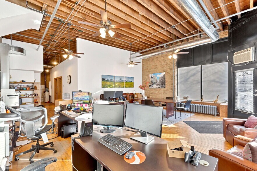 More Photos Of 4301 N Damen Ave, Chicago Office For Lease