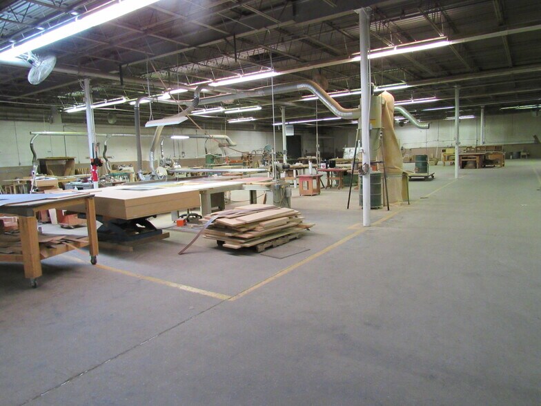 More Photos Of 1160 Daniel Rd, Axton Warehouse For Lease