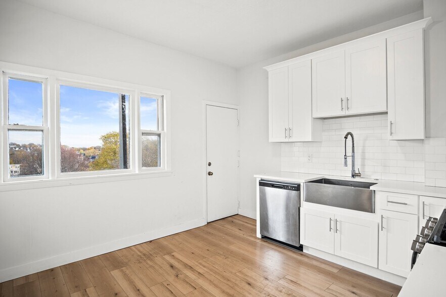 More Photos Of 252-254 Magnolia St, Dorchester Apartments For Sale