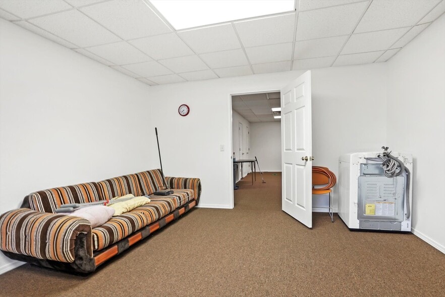 More Photos Of 9040 S Highway 51, Broken Arrow Office For Lease