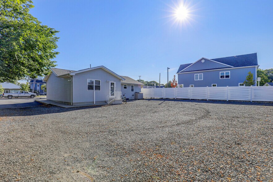 More Photos Of 2417 Bridge Ave, Point Pleasant Office For Sale