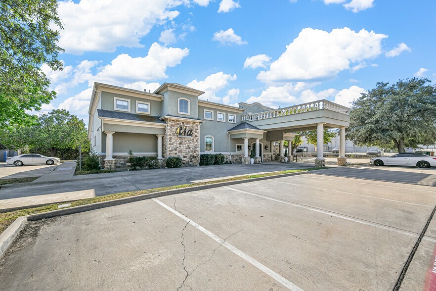 More Photos Of 1651 Justin Rd, Flower Mound Medical For Sale