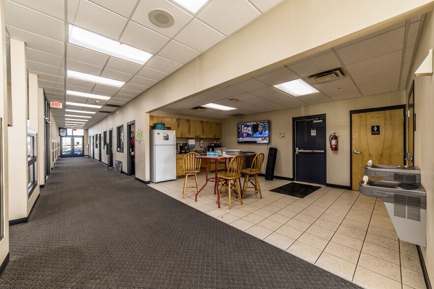 More Photos Of 692 E Longview St, Fayetteville General Retail For Lease