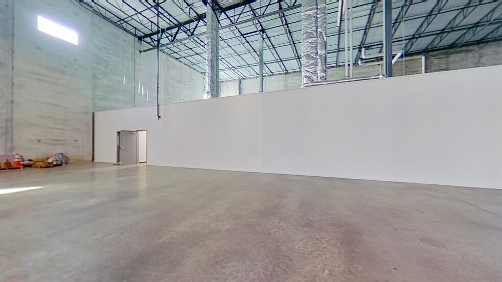 More Photos Of 3979 Burwood Dr, Waukegan Warehouse For Lease