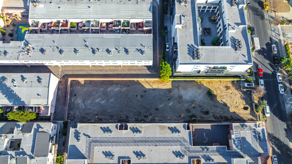 More Photos Of 7911 Ventura Canyon Ave, Panorama City Land For Sale