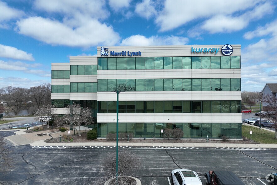 More Photos Of 707 E 80th Pl, Merrillville Business Park For Lease