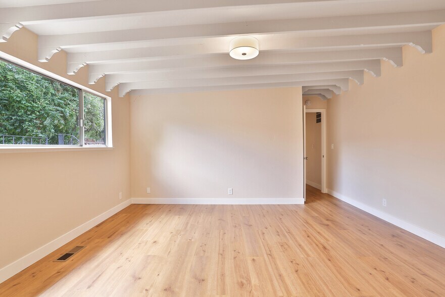 More Photos Of 992 Gale Dr, Campbell Apartments For Sale