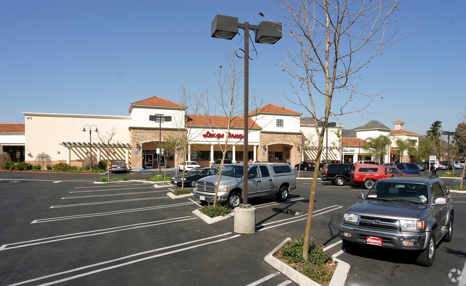More Photos Of 411-541 S Reino Rd, Newbury Park Unknown For Lease