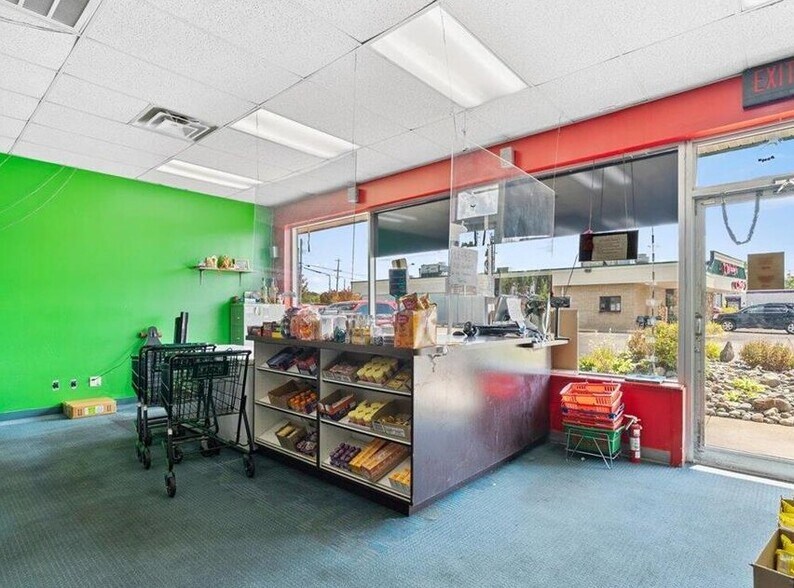 More Photos Of 1060 Trowbridge Rd, East Lansing Restaurant For Sale