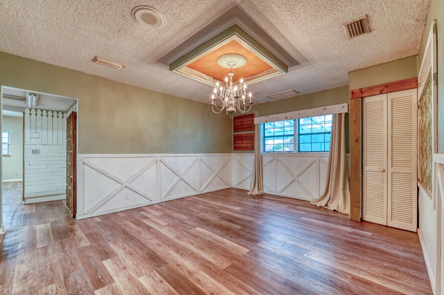 More Photos Of 1328 3rd St N, Jacksonville Beach Office For Lease