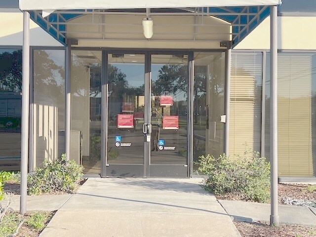 More Photos Of 5875 Weber Rd, Corpus Christi Bank For Sale