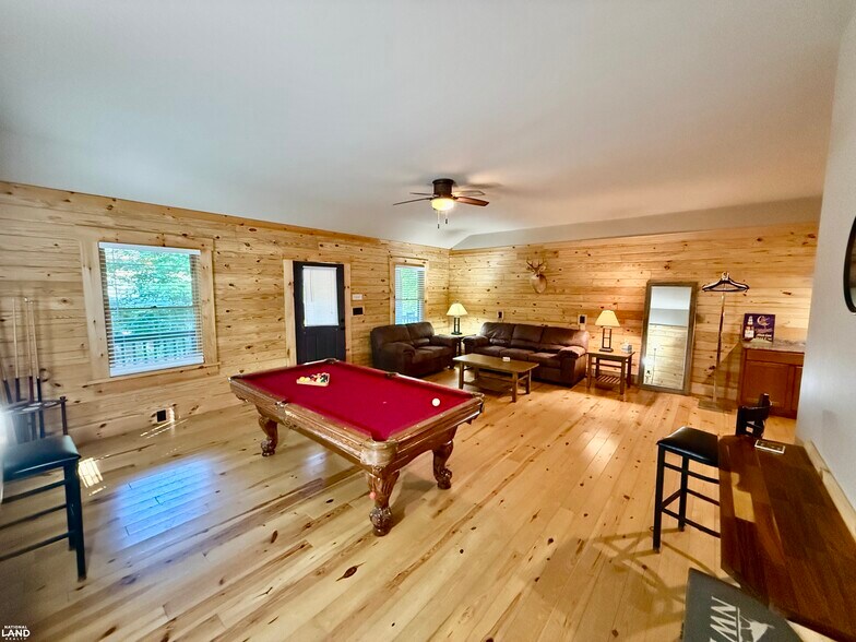 More Photos Of 701 Wingert Road rd, Greenwood Specialty For Sale