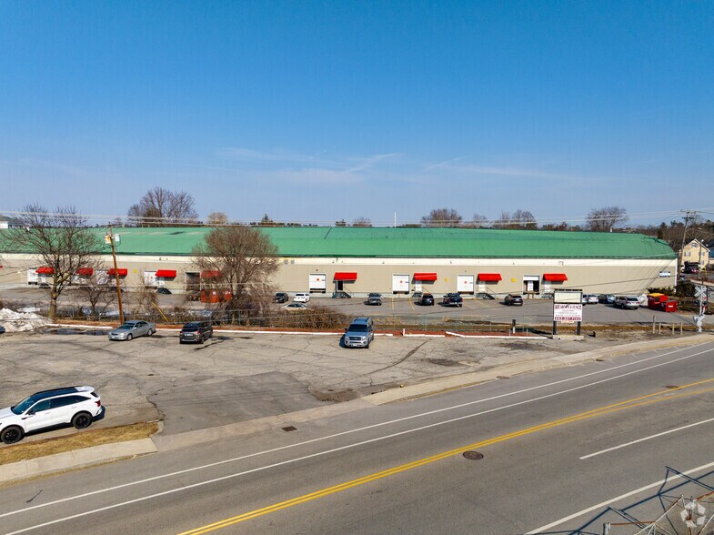 More Photos Of 120 E Hollis St, Nashua Warehouse For Lease
