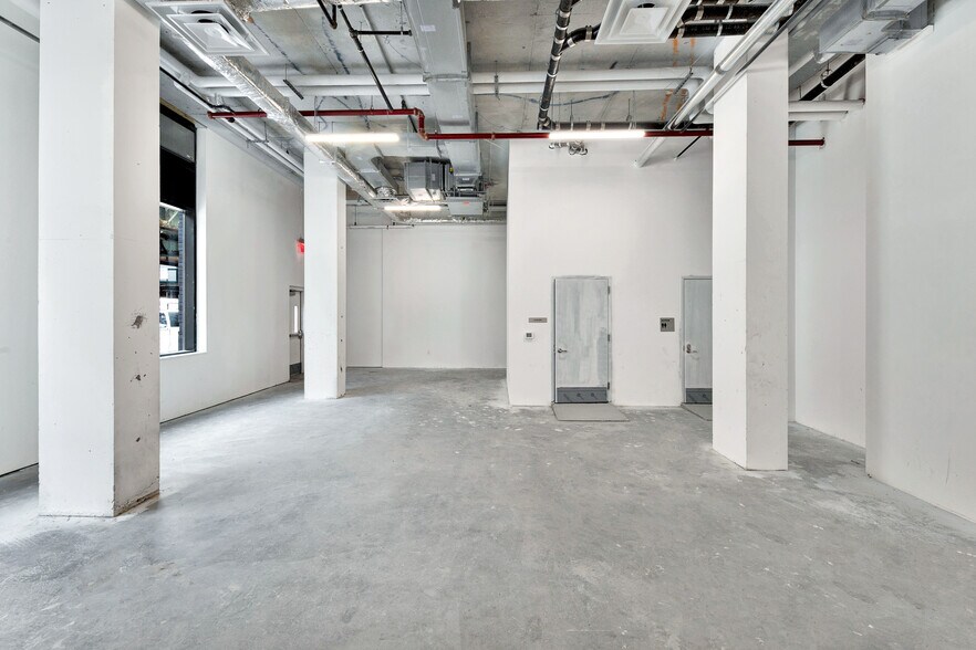 More Photos Of 208 Livonia Ave, Brooklyn Apartments For Lease