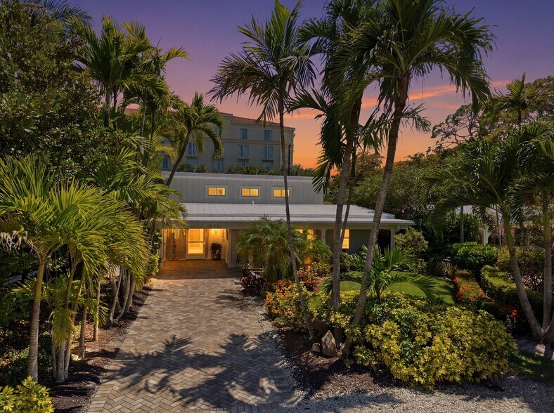 Primary Photo Of 840 Myrtle Ter, Naples Freestanding For Sale