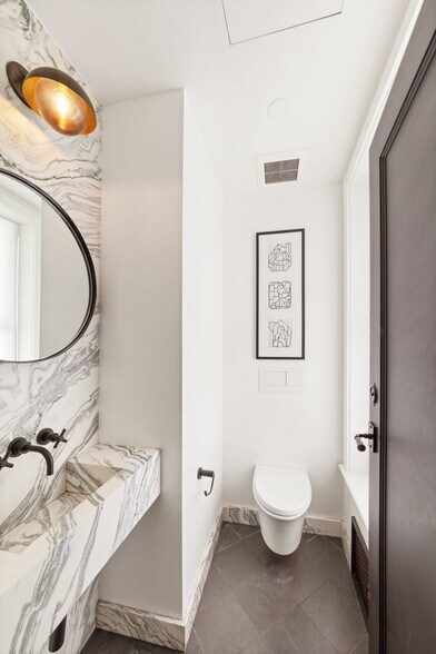 More Photos Of 155 Duane St, New York General Retail For Sale