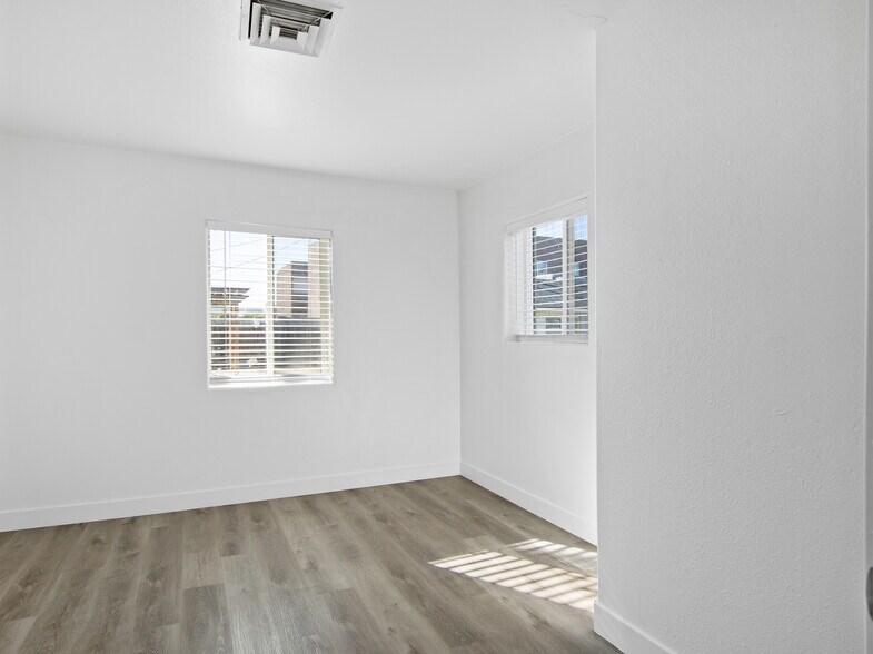 More Photos Of 4309 N 13th Pl, Phoenix Apartments For Sale