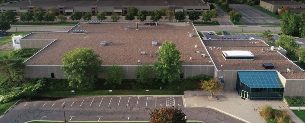 Primary Photo Of 1280 Energy Park Dr, Saint Paul Light Manufacturing For Lease