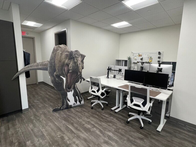 More Photos Of 7405-7407 Lockport Pl, Lorton Warehouse For Lease