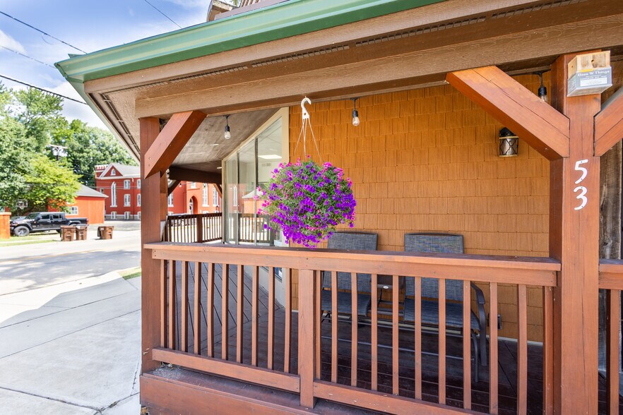 More Photos Of 53 E Market St, Germantown Restaurant For Sale