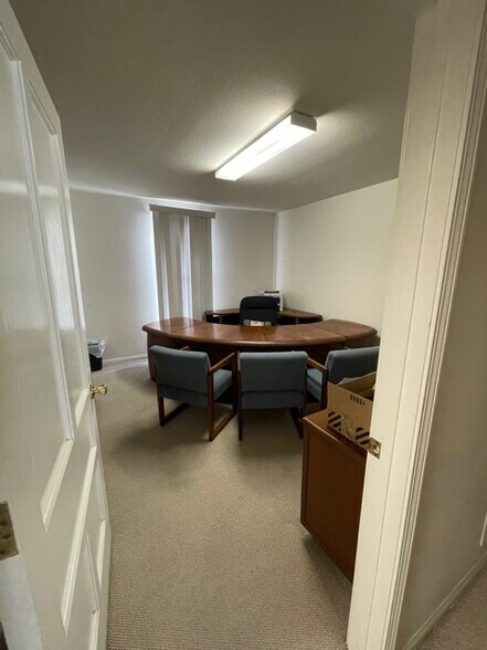 More Photos Of 714 N Spurgeon St, Santa Ana Office For Lease