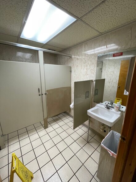 More Photos Of 6125 St Clair Ave, Cleveland Restaurant For Lease