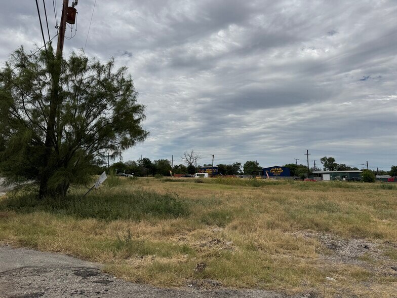 More Photos Of 602/622 Roland Ave, San Antonio Land For Sale
