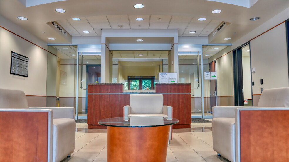 More Photos Of 878 Veterans Memorial Hwy, Hauppauge Office For Lease