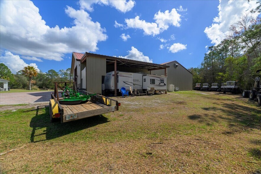 More Photos Of 100 Pilothouse Ct, Palatka Multifamily For Sale