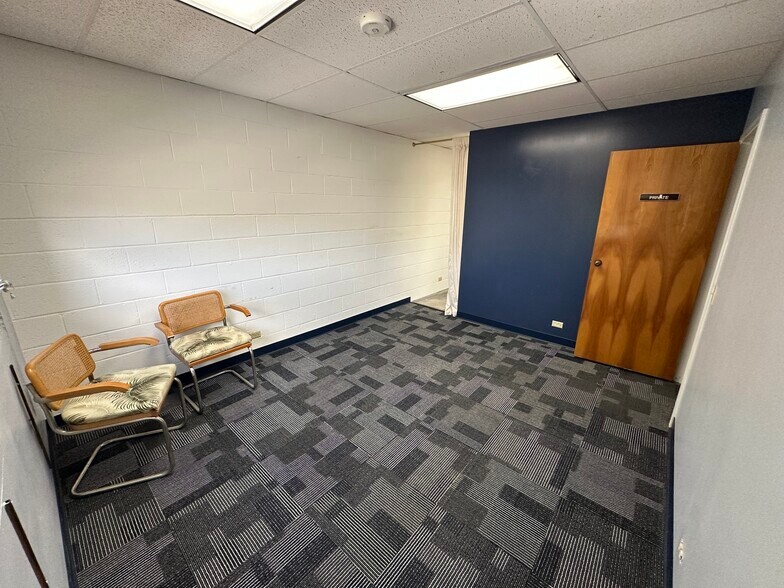 More Photos Of 3615 Harding Ave, Honolulu Medical For Lease