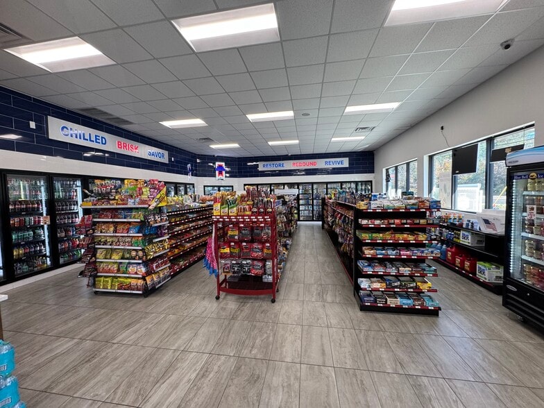 More Photos Of 5315 Troup Hwy, Tyler General Retail For Sale