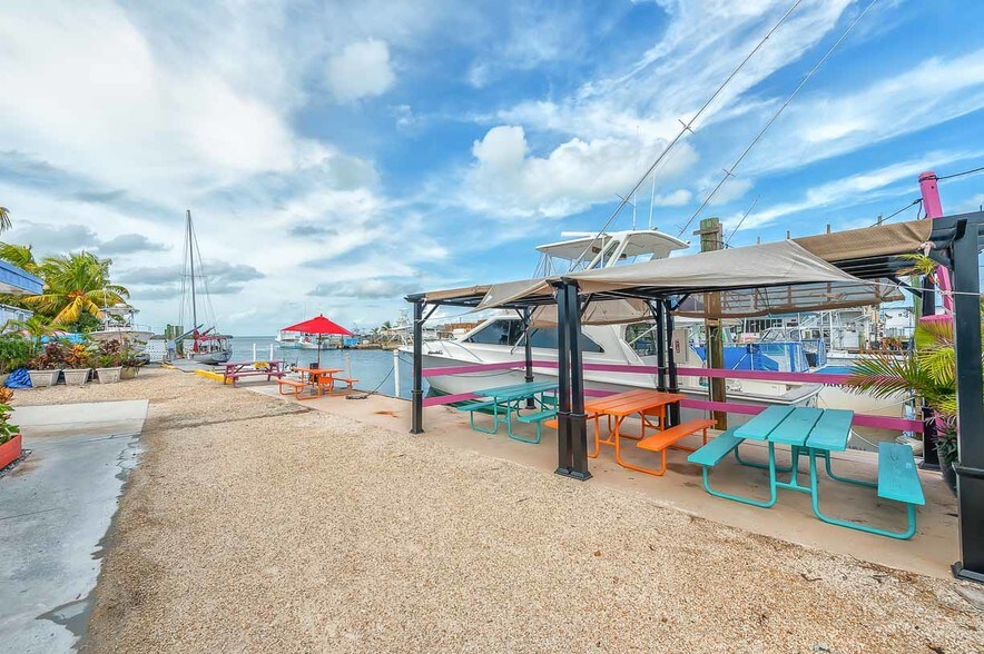 More Photos Of 1240 Overseas Hwy, Marathon Restaurant For Sale