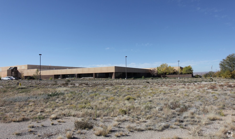 More Photos Of 9201 S Pan American Fwy NE, Albuquerque Manufacturing For Sale